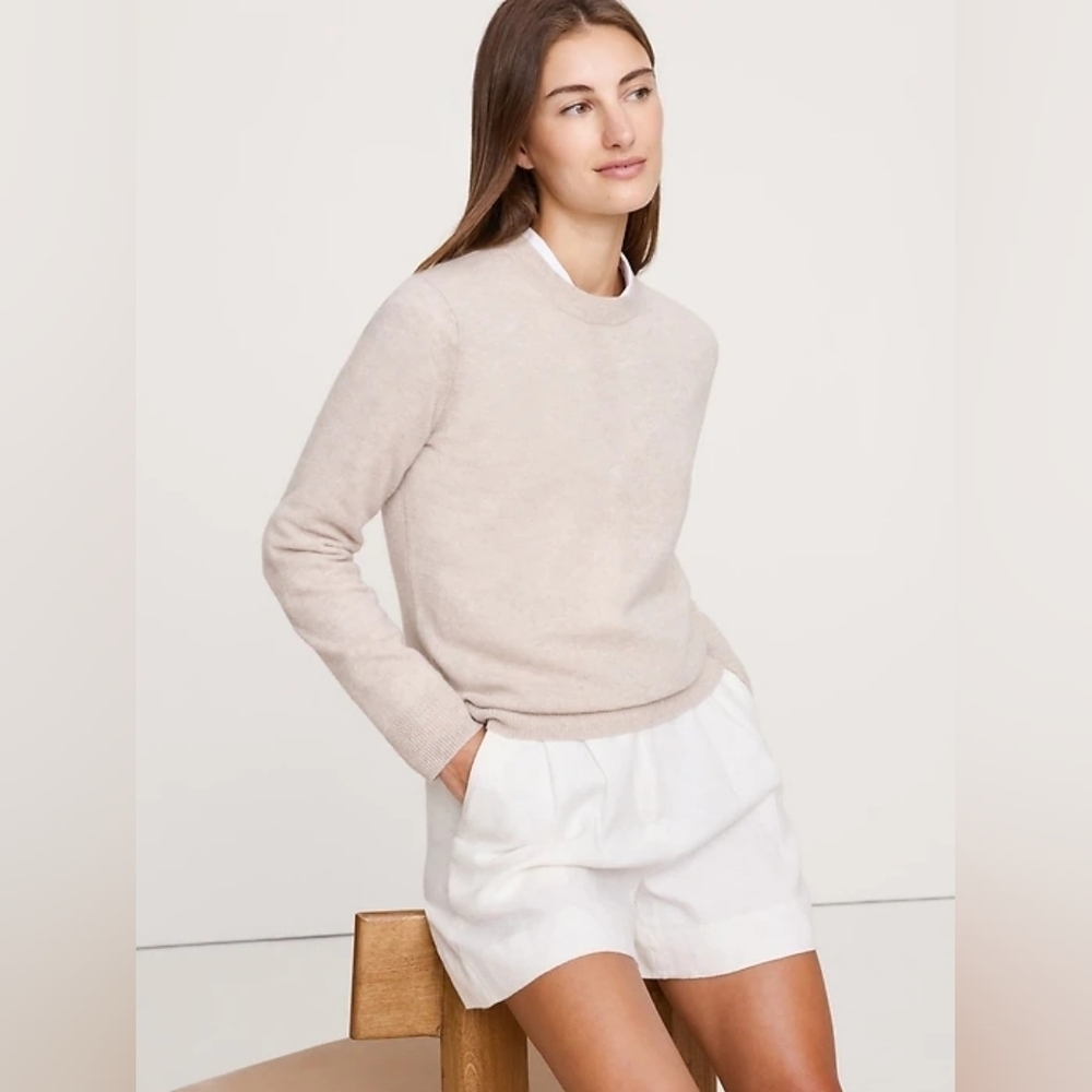 Banana Republic Women's Tan Cashmere Crew Neck Sweater Size XS, Classic Luxury - Picture 3 of 9